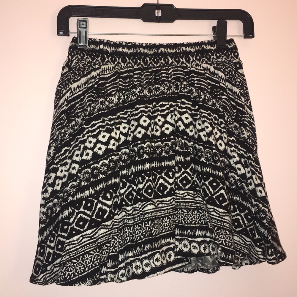 Black and white patterned skirt